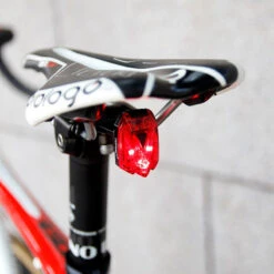 Infini Rücklicht Lava I-260R Mit Akku, Schwarz 9 Infini Rücklicht Lava I-260R Mit Akku, Schwarz -Fahrradteileladen infini ruecklicht lava i 260r mit akku schwarz4