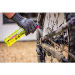 Muc-Off &quot;Drivetrain Cleaner&quot; Kettenreiniger 750 Ml Es Wird Kein Spr&uuml;hkopf Dazu Geliefert -Fahrradteileladen muc off drivetrain cleaner kettenreiniger 750 ml es wird kein spruehkopf dazu geliefert3