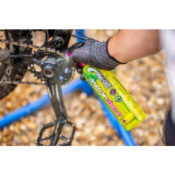 Muc-Off &quot;Drivetrain Cleaner&quot; Kettenreiniger 750 Ml Es Wird Kein Spr&uuml;hkopf Dazu Geliefert -Fahrradteileladen muc off drivetrain cleaner kettenreiniger 750 ml es wird kein spruehkopf dazu geliefert4