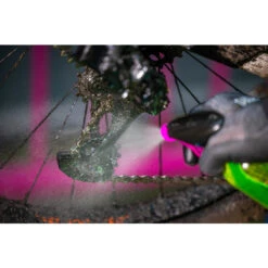 Muc-Off &quot;Drivetrain Cleaner&quot; Kettenreiniger 750 Ml Es Wird Kein Spr&uuml;hkopf Dazu Geliefert -Fahrradteileladen muc off drivetrain cleaner kettenreiniger 750 ml es wird kein spruehkopf dazu geliefert5